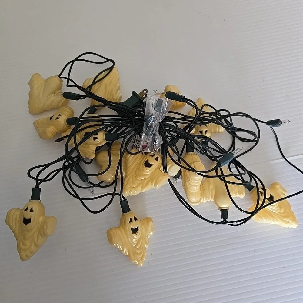 15 Vtg Ghost Face Scream Blow Mold‎ String Light Covers Halloween 2